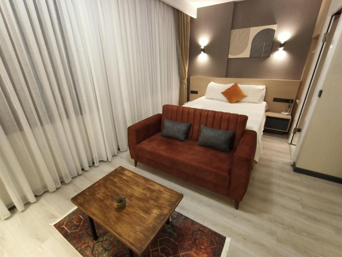New Falcon Palas Otel 伊斯坦布尔 外观 照片